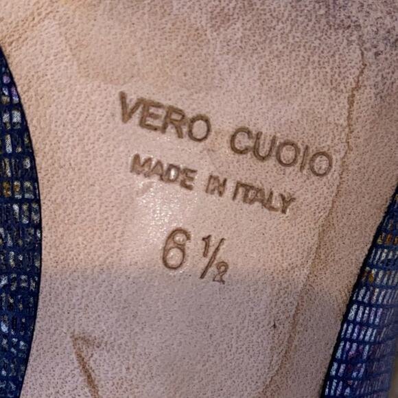 BUTTER Italy $350 1.5" Kitten Heel Gray Floral 6.5 EUC - Picture 13 of 14